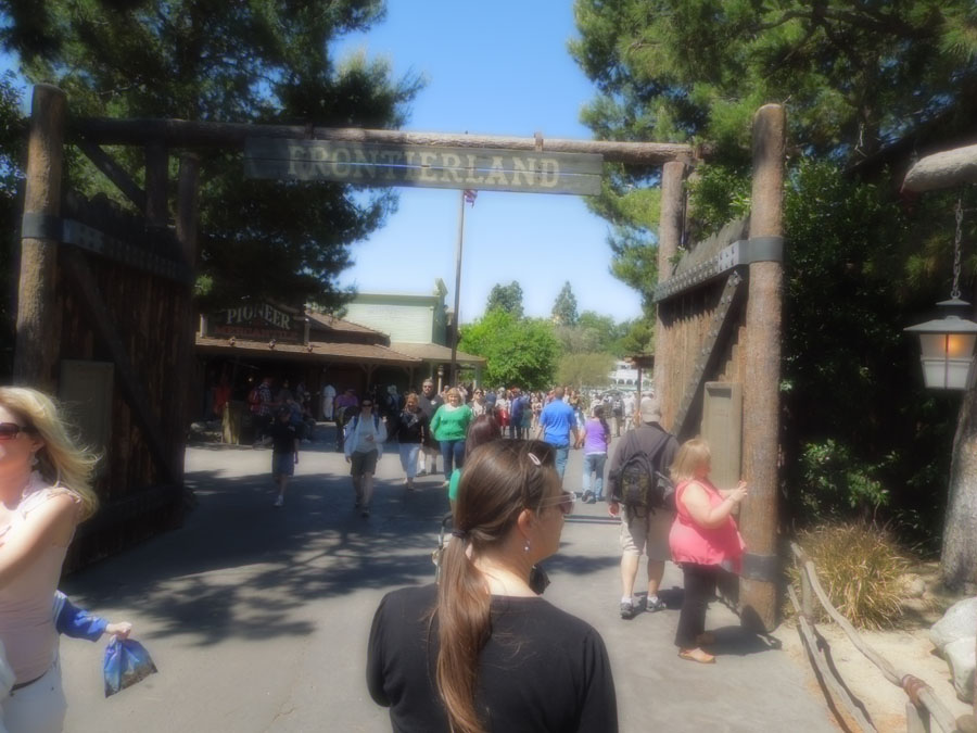 Disneyland Frontierland Streets
